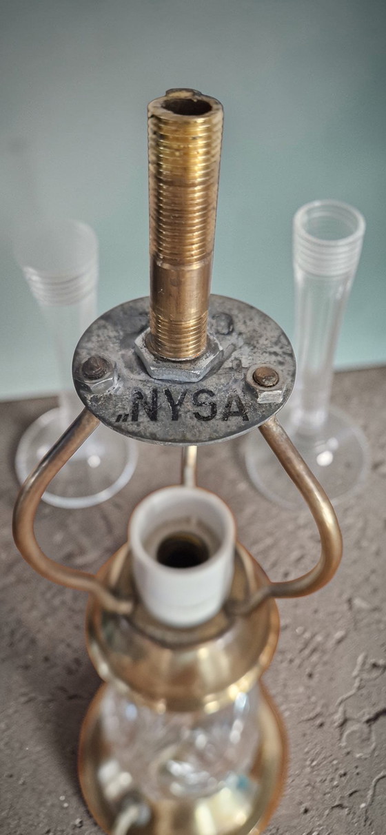 Image 1 of Paire de lampes de table en cristal taillé et laiton doré - Production européenne 1950