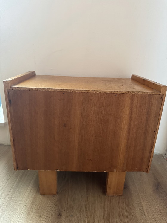 Image 1 of Mesita de noche de los años 60