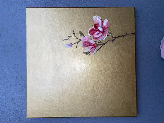 Image 1 of Magnolia om gold