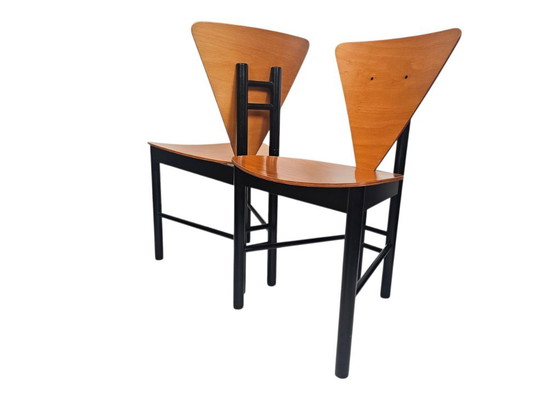 Italienisches Design - dreieckiges Design - gebogenes Sperrholz - Italien - 80er – Esszimmerstühle (photo 3 of 8)
