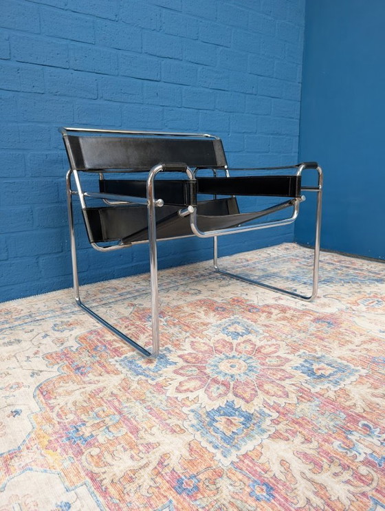Image 1 of Poltrona Wassily vintage, stile Marcel Breuer