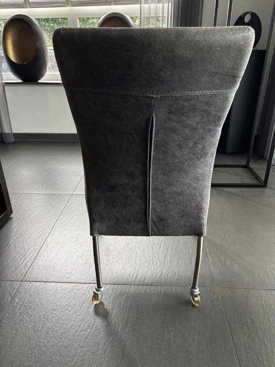 6 Design Wildleder Esszimmerstühle, Grau, Rustic (Foto 9 von 10)