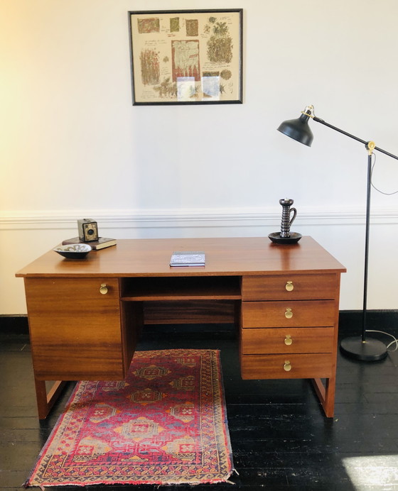 Image 1 of Skandinavischer Schreibtisch aus furniertem Holz mit Kufengestell