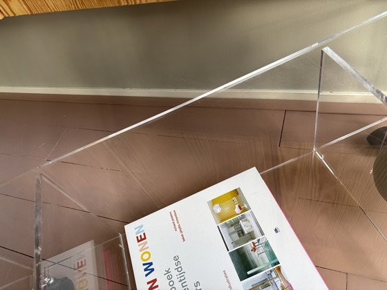 Image 1 of Mobile TV vintage in plexiglass