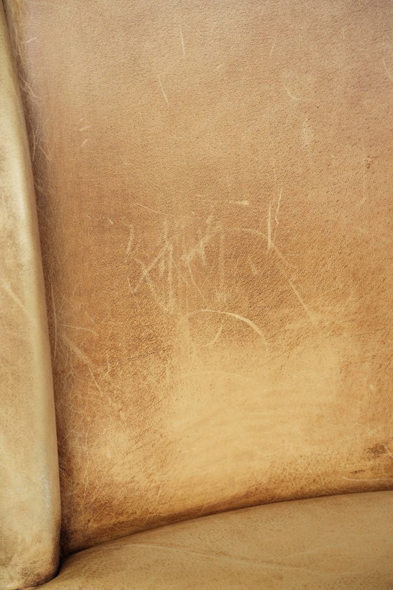 Image 1 of 6 chaises de salle à manger en cuir de vachette clair, avec une belle couleur claire, une assise confortable et un dossier haut.