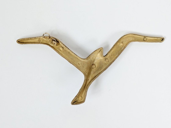 Image 1 of 2 uccelli volanti in ottone di metà secolo: arte murale scultorea minimalista degli anni '60