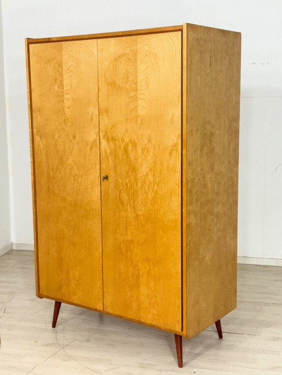 Image 1 of Armadio vintage a due ante, mobiletto in legno, armadio da camera da letto