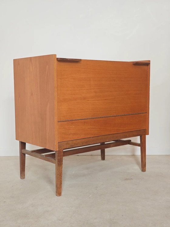 Opbergkist of minibar van Frantisek Mezulanik voor Up Zavody – Barkrukken, Wood, Mid Century Modern (photo 13 of 21)