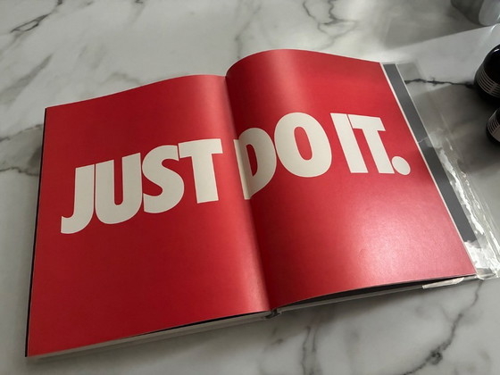 Image 1 of Taschen Copy Book: Die Legenden der Werbung