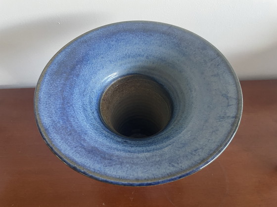 Image 1 of Gubbels Helden - Blaue Kunsttöpferei Trompetenvase