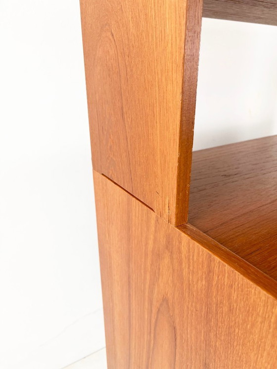 Image 1 of Scandinavische Vintage Boekenkast / Wandkast