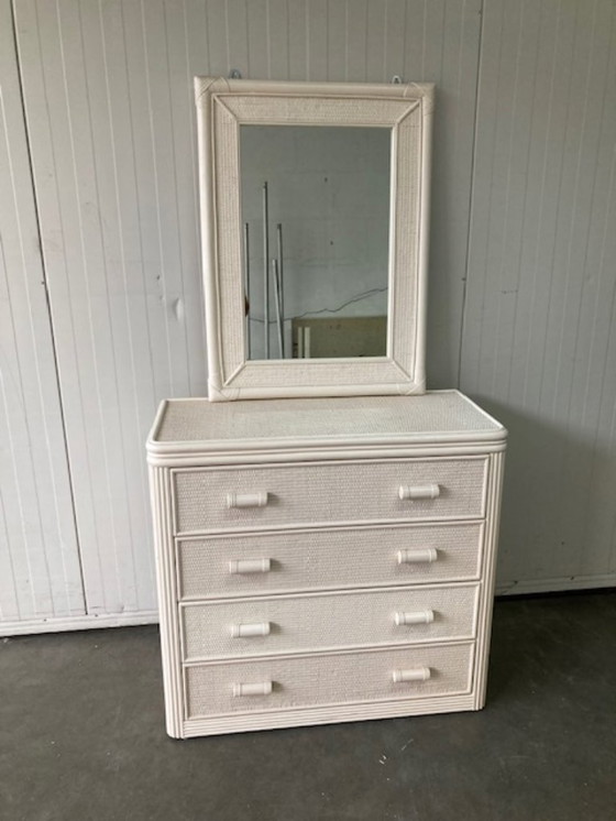 Image 1 of Vintage gebroken wit rotan, bamboe ladekast, jaren 80