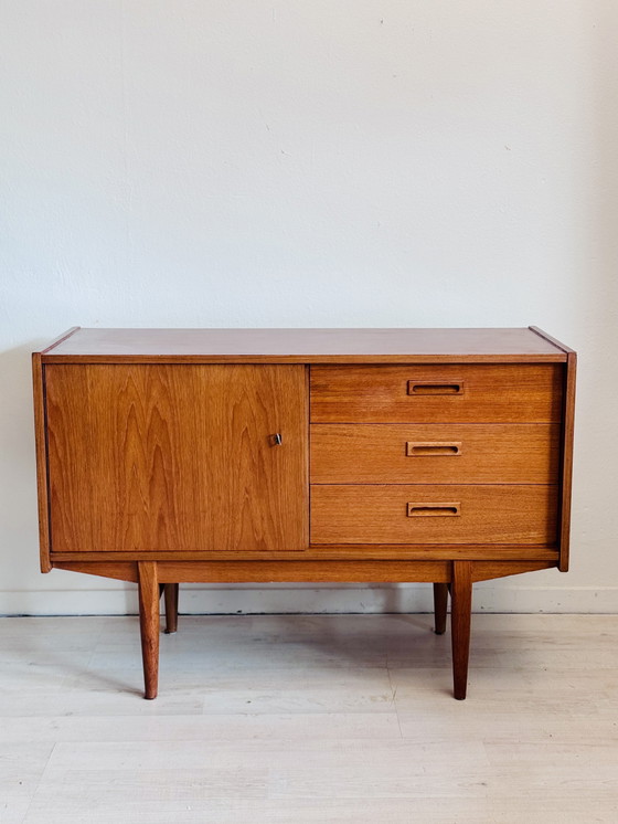 Image 1 of Buffet vintage en teck des années 1960, Fristho