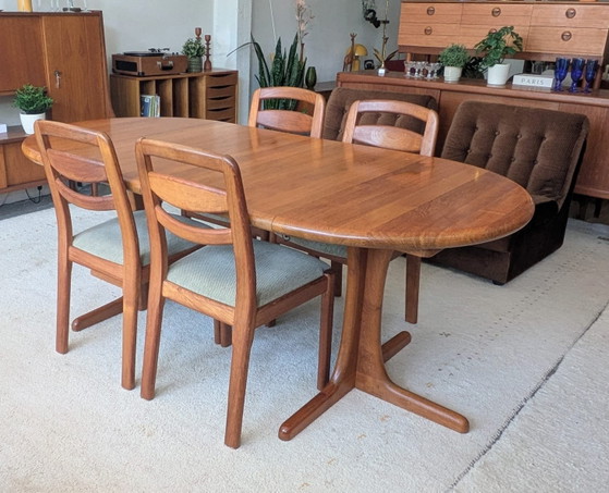 Image 1 of Vintage Danish teak extendable round dining table