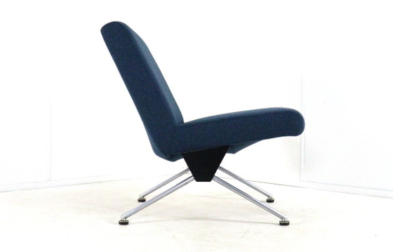 Gispen 1431 Armchair by A.R. Cordemeyer, blue fabric upholstery, Textile, Metal, Modern (photo 5 of 15)