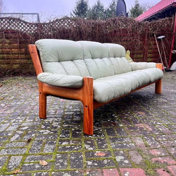 Image 1 of Canapé en cuir et teck d'Ekornes Norway, années 1980