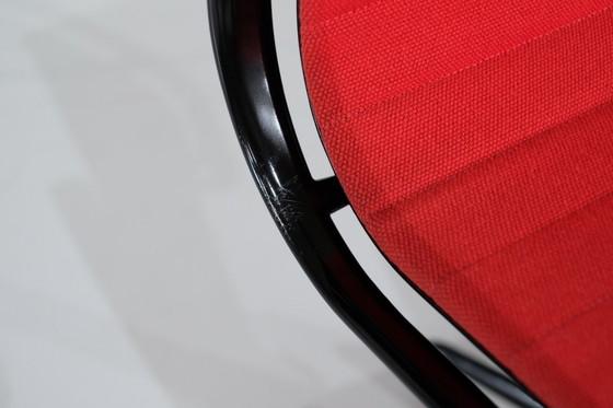 Image 1 of Poltrona "EA 117" di Charles Ray Eames per ICF USA 1969.