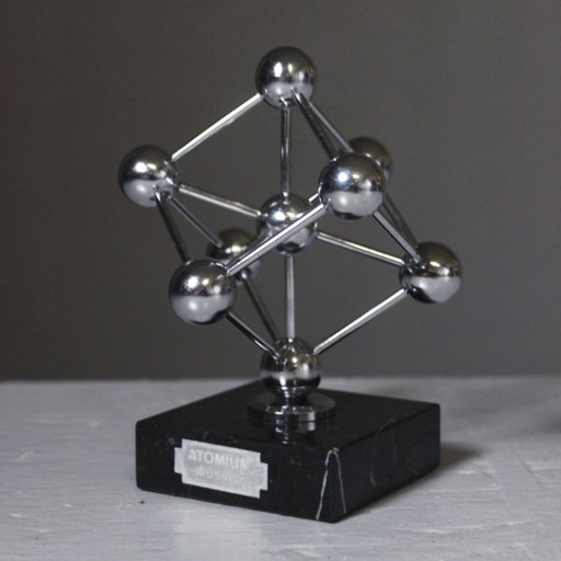 Escultura Atomium vintage cromo y mármol Exposición Universal 1958
