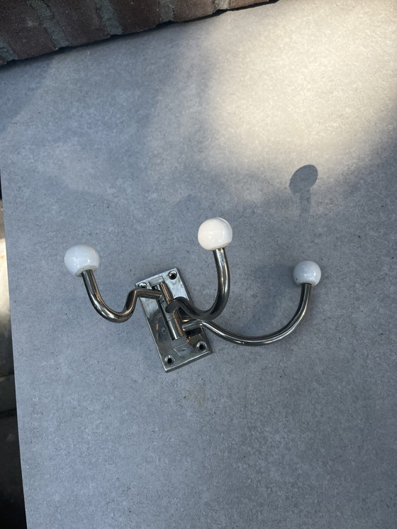 Image 1 of Retro-Haken