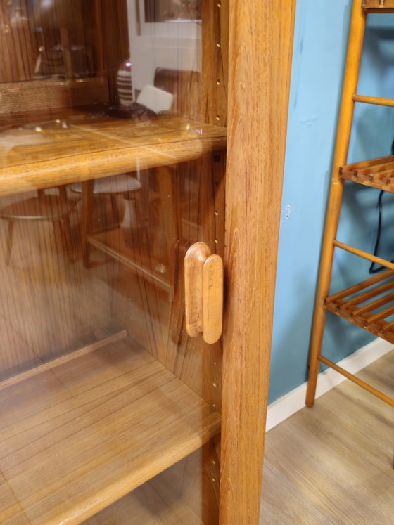 Image 1 of Vintage Teakhouten Vitrinekast Silkeborg Vitrine Kast Kastje