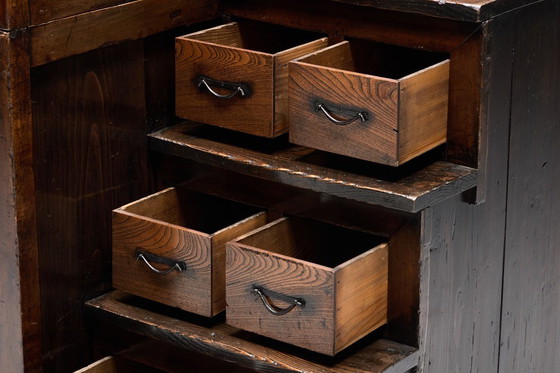 Image 1 of Kaidan Tansu Japanse trapkist, Japan, 19e eeuw