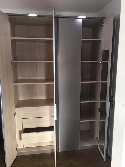 Nolte wardrobe gray as new (1/2) with light