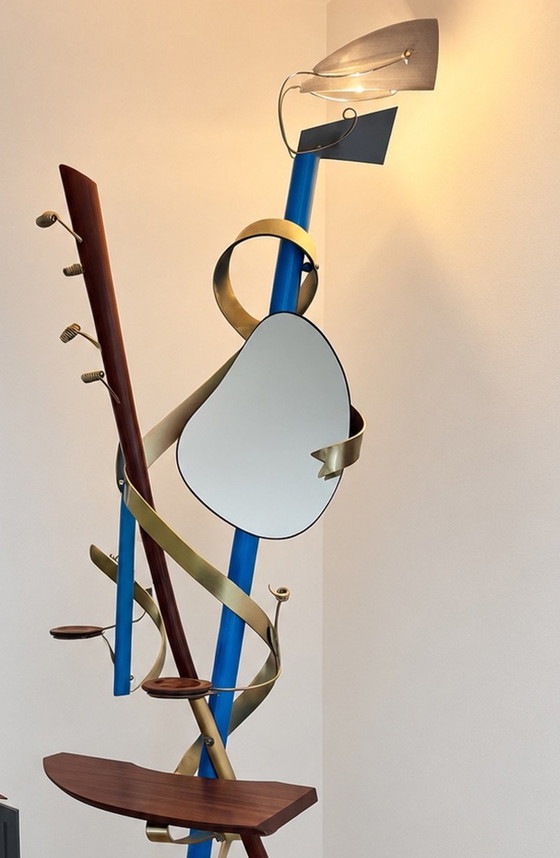 Skulpturaler Design-Kleiderständer zu verkaufen, Acerbis, Andere, Blau (Foto 2 von 5)
