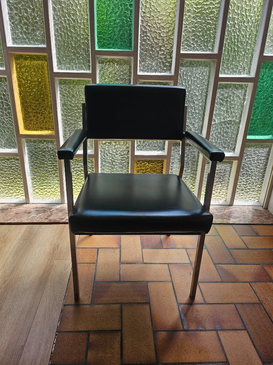 Image 1 of Sleek vintage design chair with armrests – 1970s