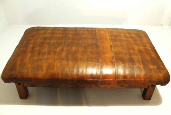 Image 1 of Tavolo da ginnastica in pelle vintage XXL / Daybed