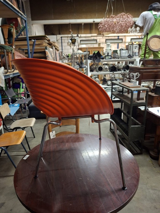 Image 1 of Vitra Tom Vac Stuhl orange – Designklassiker von Ron Arad