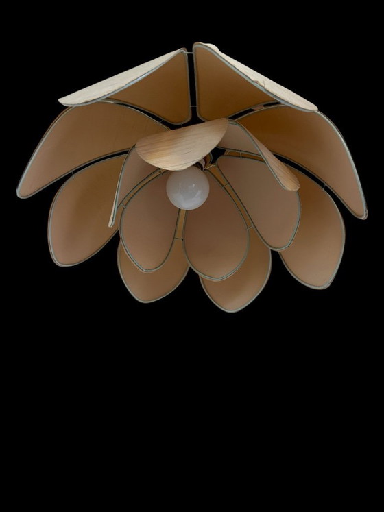 Image 1 of suspension fleur pétales vintage 