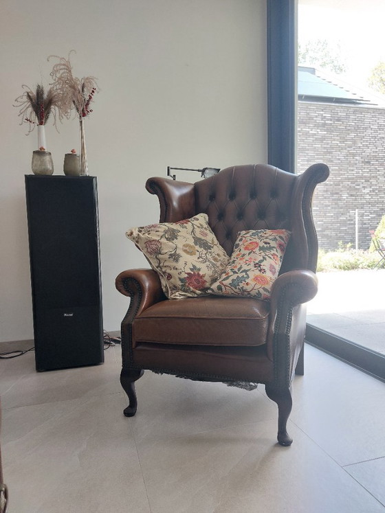 Image 1 of Set Chesterfield vintage in pelle marrone. Divano e 2 poltrone.