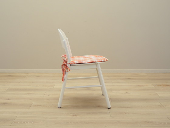 Image 1 of Ensemble de quatre chaises en hêtre, design italien, années 1970, Production : Italie