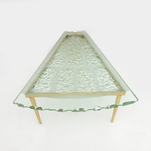Table basse en verre ciselé de style moderne du milieu du siècle, attribuée à Max Ingrand par Fontana Arte