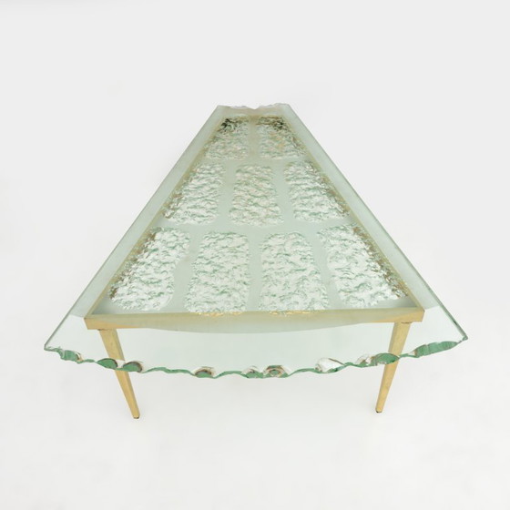 Image 1 of Table basse en verre ciselé de style moderne du milieu du siècle, attribuée à Max Ingrand par Fontana Arte