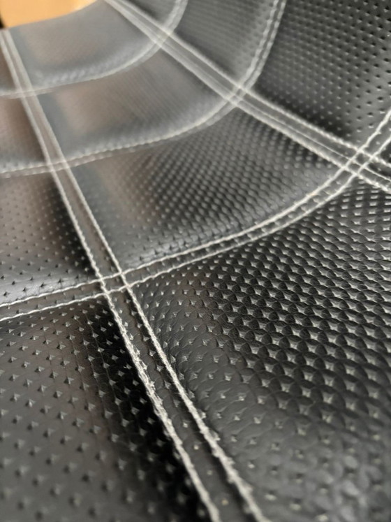 Image 1 of Chaise empilable BOP Offecct
