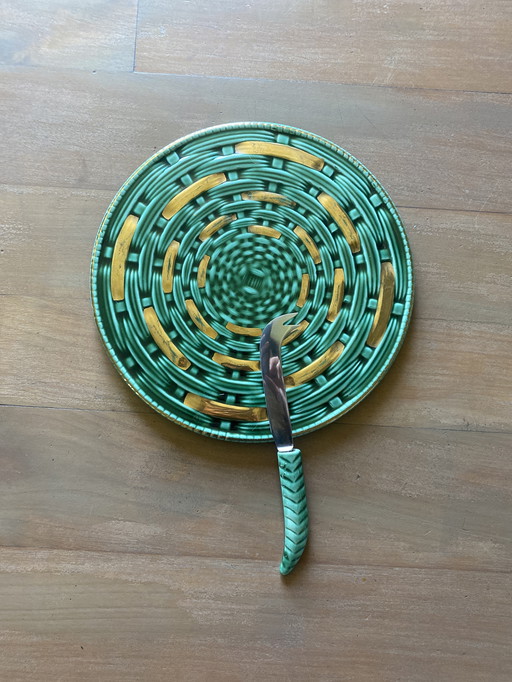 Sarreguemines barbotine dish and knife