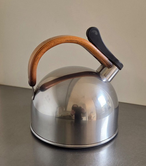 "Le Lapin" Whistling Kettle. Iconic design by Nikolai Carels.