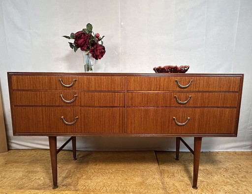 Mid Century Retro Vintage Teak Dressoir van Meredew 1960 Britse kwaliteit