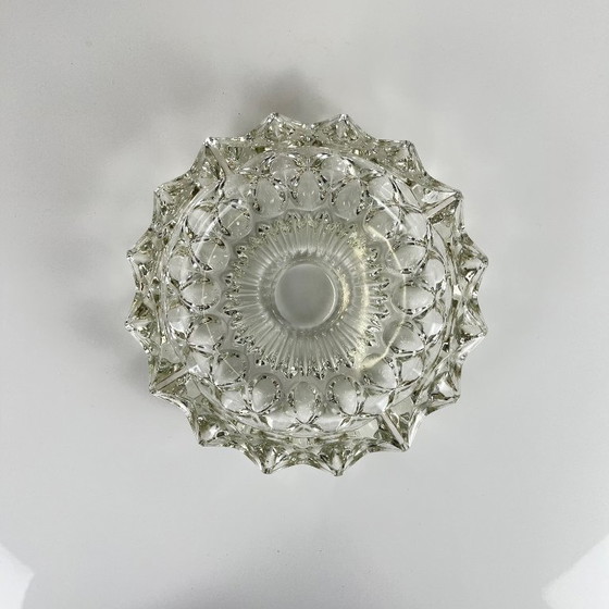 Image 1 of Grote geslepen kristallen asbak, 1960, Frankrijk