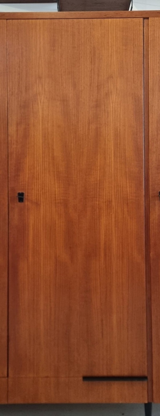 Mid Century Kleiderschrank – Kleiderschränke, Holz (photo 7 of 24)