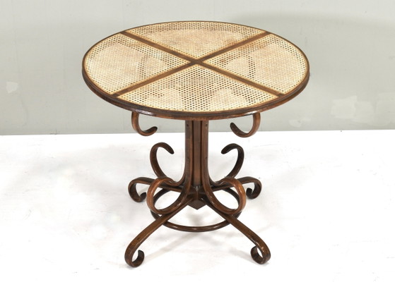 Tavolo da pranzo Bistro Michael Thonet antico in legno curvato e canna - Austria, Tavoli da pranzo, Rattan (foto 3 di 10)