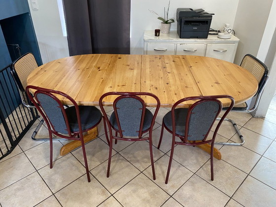 Image 1 of Tavolo rotondo allungabile, diametro 106 cm, modello Baumann, in legno massello di pino, vintage anni '70.