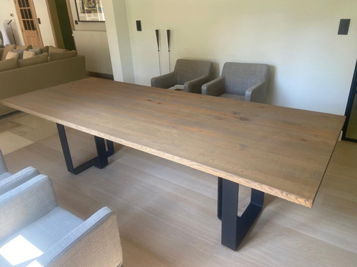 Scapa Home oak dining table with 6 chairs