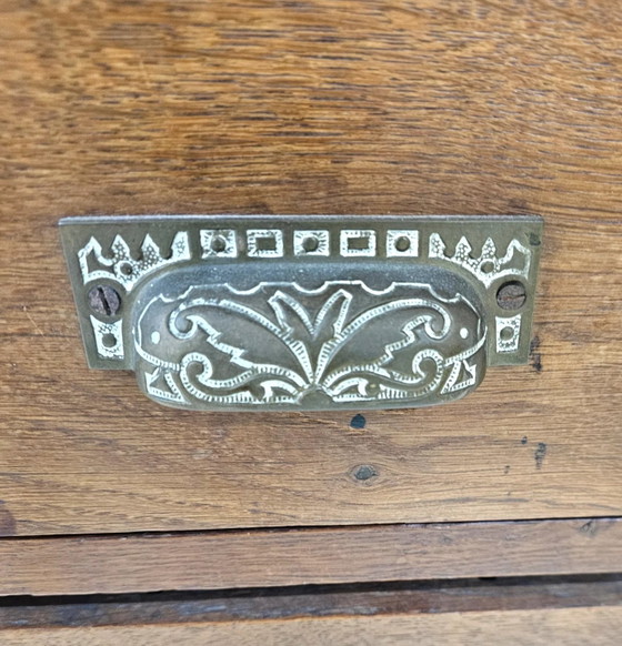Scrivania vittoriana in rovere / Maniglia a conchiglia di P. & F. Corbin / anni '20 – Scrivanie, Brass (photo 16 of 26)