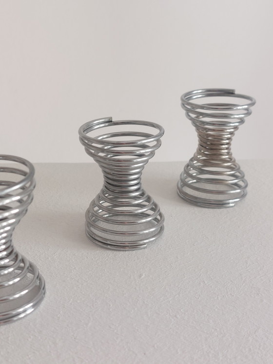 Image 1 of Decorazione a spirale per portauova in stile Memphis postmoderno vintage