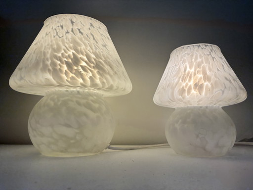 Set of 2 Vintage "mushroom" lamps made of white marbled glass
