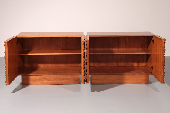 Image 1 of Zeitgenössisches Paar brutalistischer Sideboards aus Massivholz