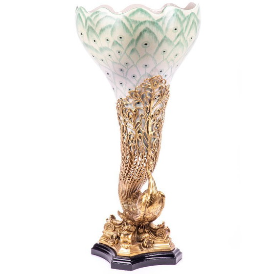 Image 1 of Jarrón de porcelana de bronce con forma de pavo real de 73 cm de alto