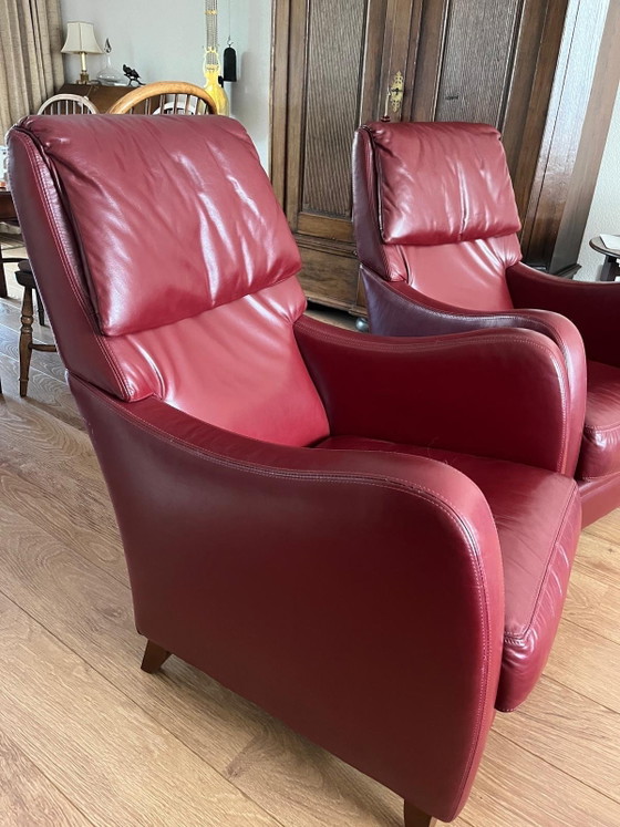 2 bonitos Sillones de cuero rojo (photo 2 of 5)
